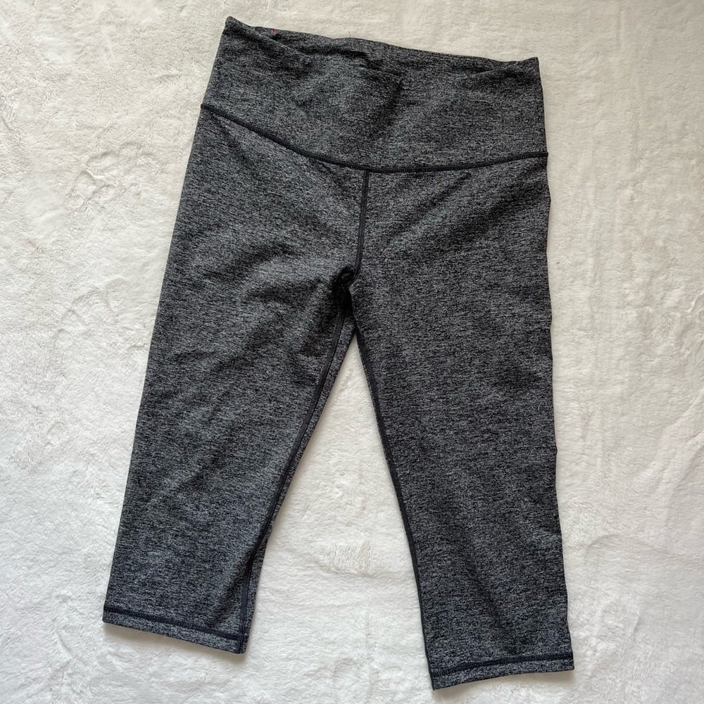 Victoria’s Secret Sport yoga leggings